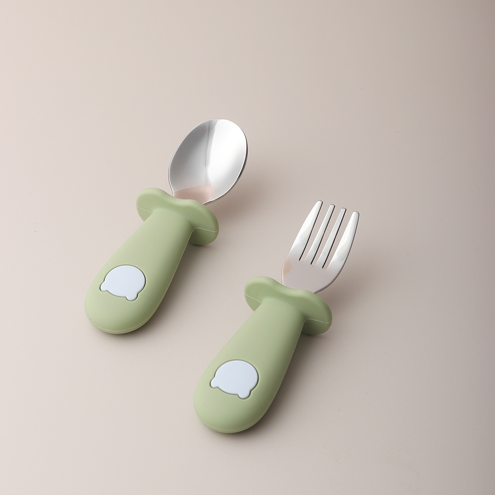 Baby panda shape silicone spoo - Baby Food Lunch のレビューと価格